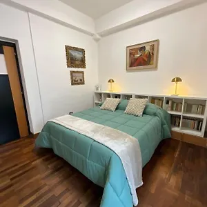 Appartamento Vesuvius A Toledo, Napoli