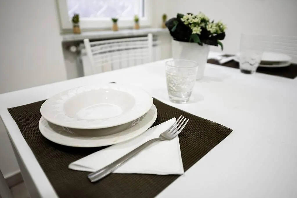 A Due Passi Da Toledo Apartment Naples Italy